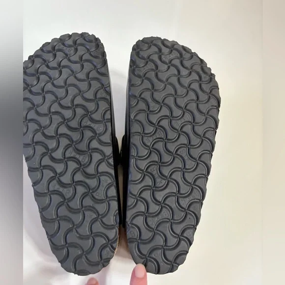 Birkenstock Boston Clogs in Black - Picture 8 of 8
